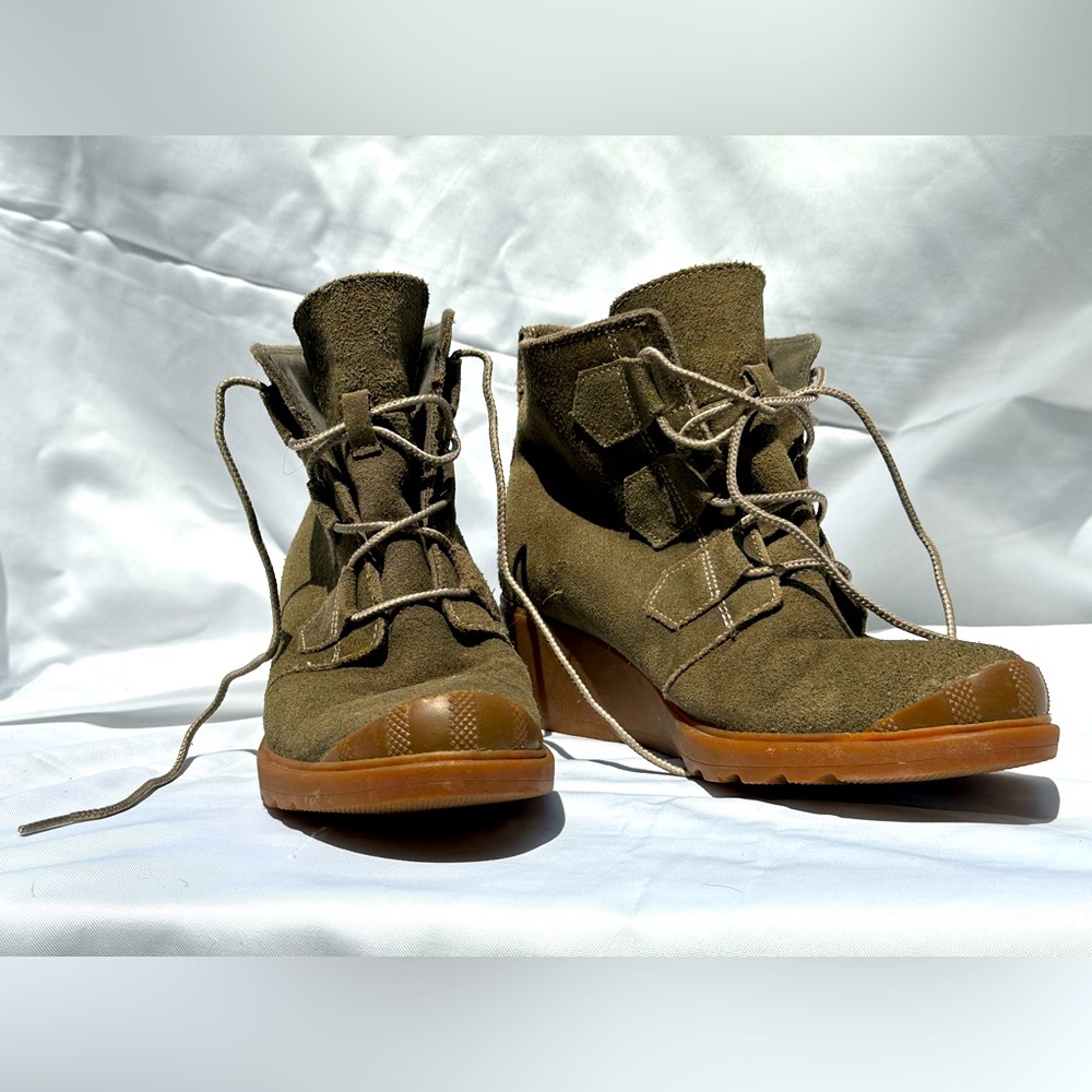 Sorel Green Wedge Boots